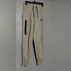 NIKE TECH FLEECE SWEATPANTS